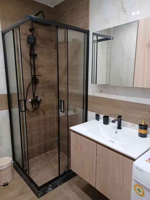 Luxury Apartment With Balcony Мітіліні Екстер'єр фото